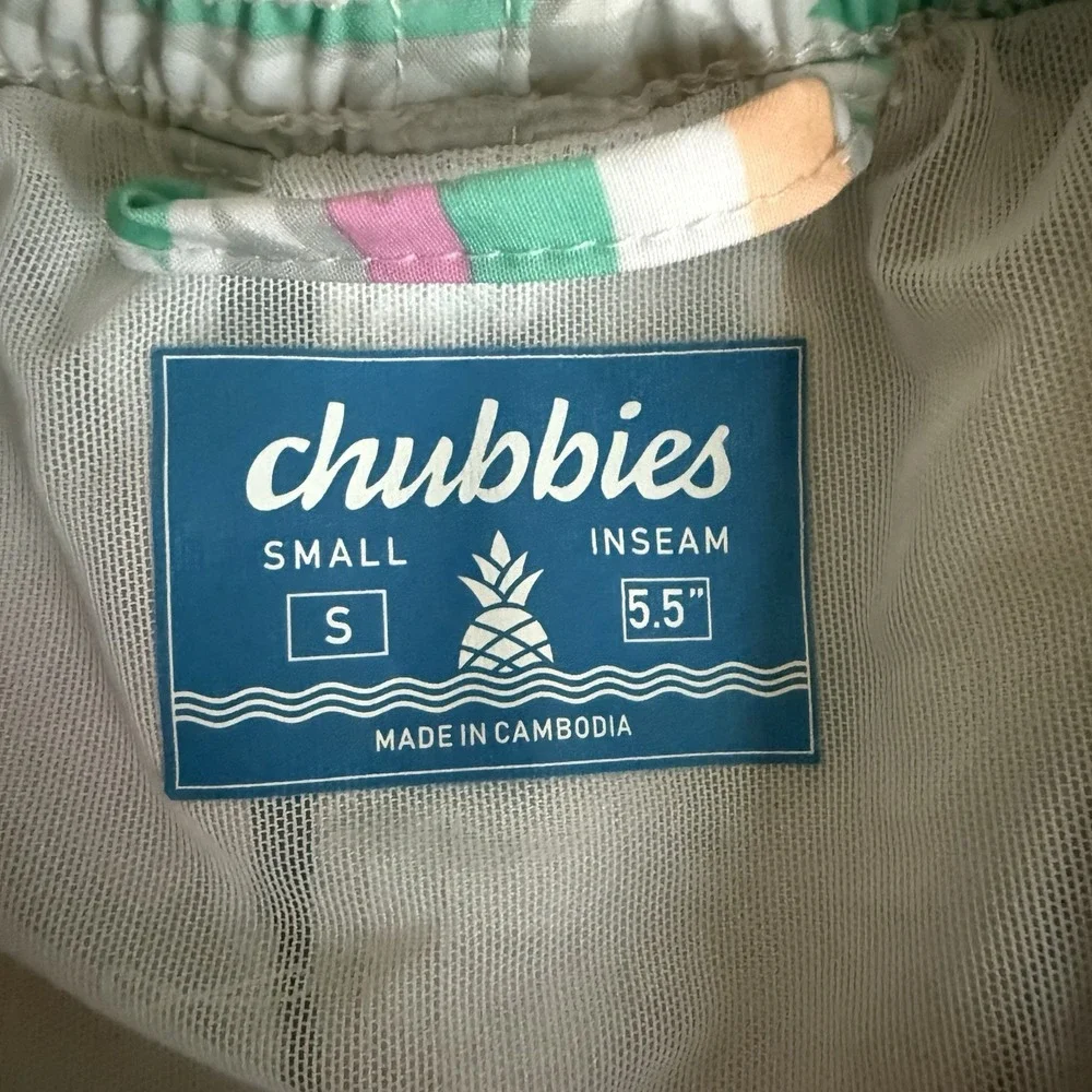 Chubbies Men's Small The En Fuegos Aztec‎ Print 5.5